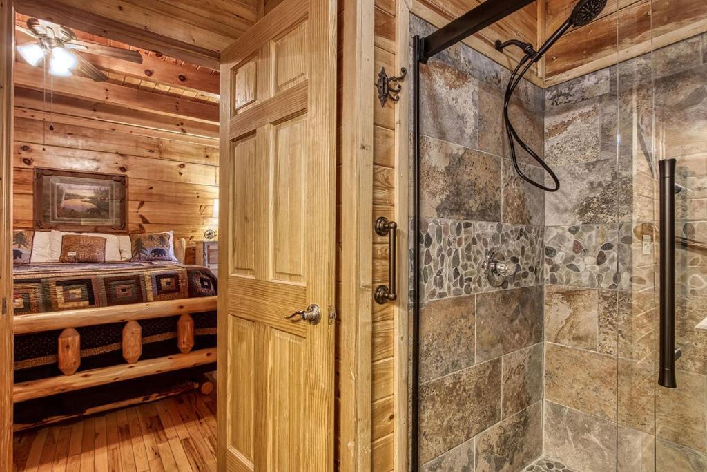 Highland Dream, Hot Tub, 1089 Free Tickets Each Paid Day, Dollywood And More Sevierville Habitación foto